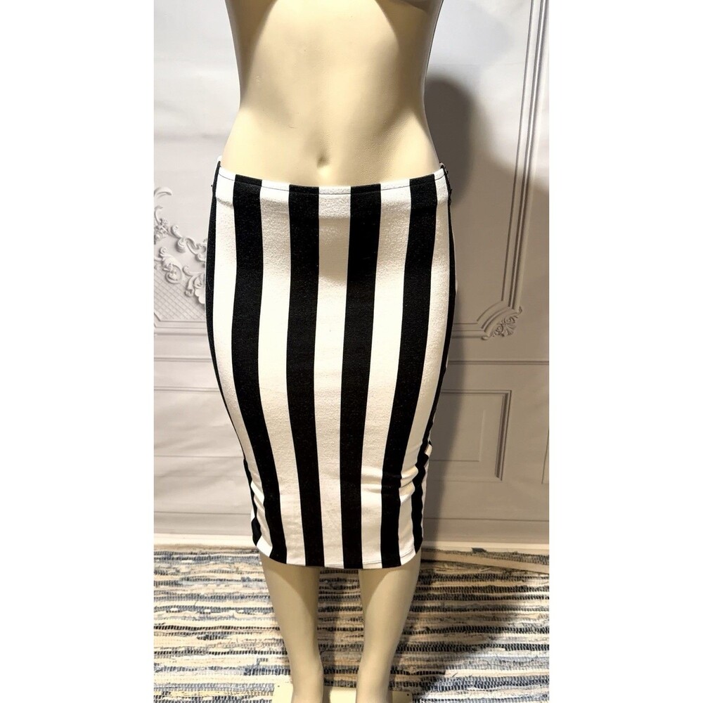 Women’s Skirt Size M